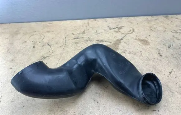 BMW 3 E46 Air intake duct part 1706643 1706642 12311706643