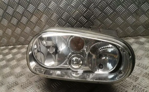 Volkswagen Golf IV Headlight/headlamp