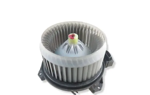 Suzuki SX4 Heater fan/blower AV2727000311