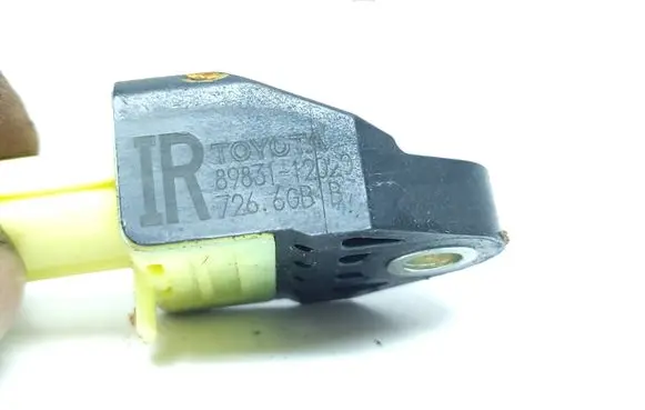 Toyota Auris 150 Airbag deployment crash/impact sensor 8983112020 7266GB
