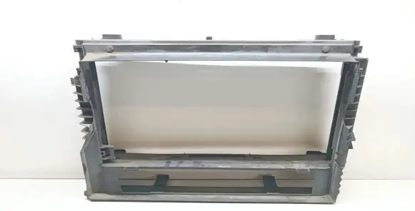 BMW 5 E60 E61 Radiator trim 7787830 7805598
