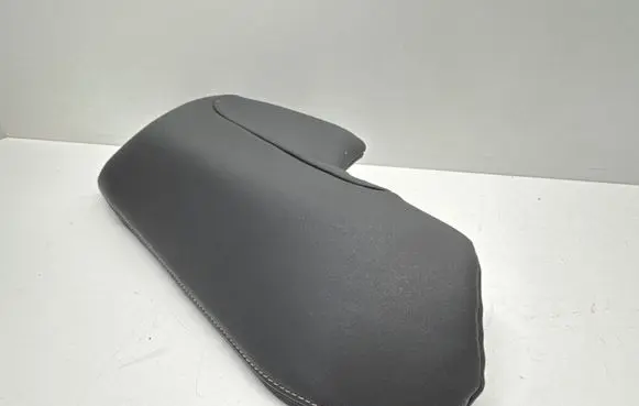 Volvo V50 Rear seat side bottom trim 1471516-20 139888113 12DALP1X0FFB