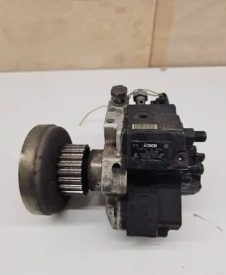 Audi A6 S6 C6 4F Fuel injection high pressure pump 0445010090 059130755EB00