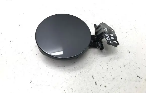 Lexus LBX Fuel tank cap