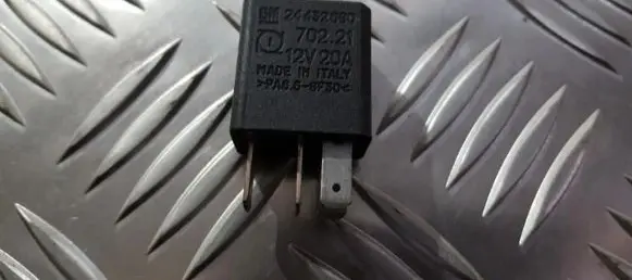 Opel Zafira A Other relay gm24432680 24432680