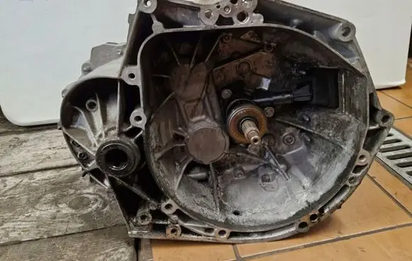 Citroen DS4 Manual 6 speed gearbox 20EA10HL126