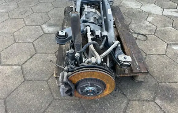 Mercedes-Benz CLS W257 Stub axle 