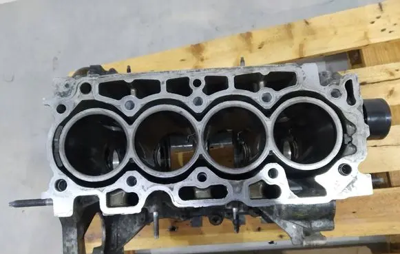 Citroen C3 Engine block 9685737310