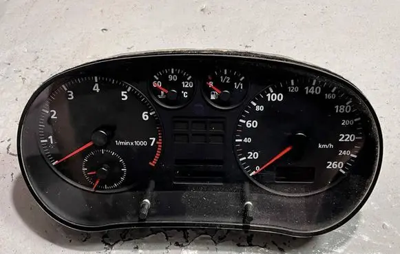 Audi A3 S3 8L Speedometer (instrument cluster) 8L0919860A