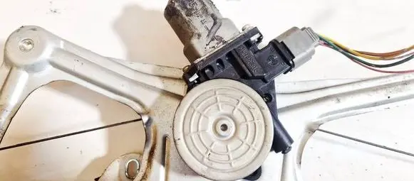 Honda Civic Front door window regulator motor