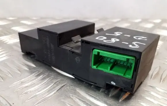 Volvo S80 Other control units/modules P8691998