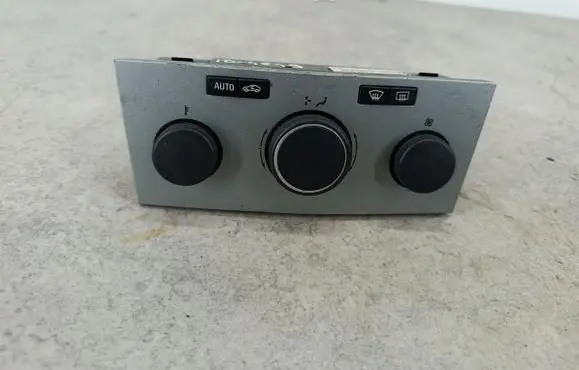 Opel Zafira B Climate control/heater control trim 13168099