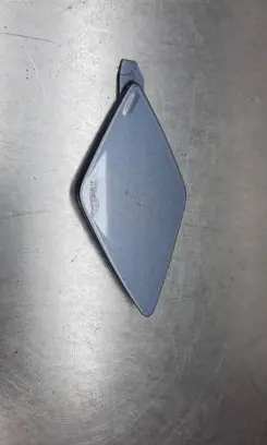 Volvo XC60 Front tow hook cap/cover 31425165