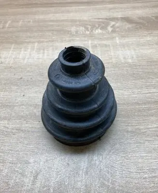 Ford Escort Driveshaft inner CV joint boot 77TT3A331FA