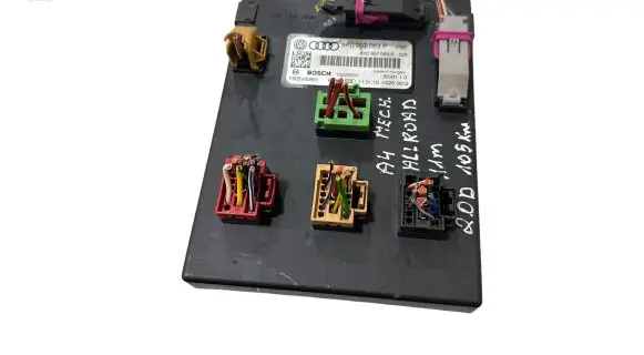 Audi Q5 SQ5 Comfort/convenience module 8K0907063P 10025001 F005V00851