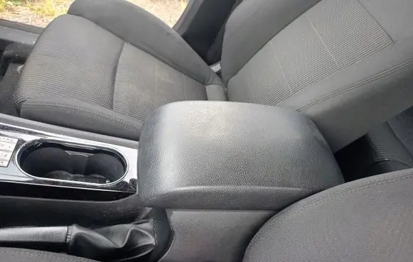 Ford Mondeo MK I Armrest 