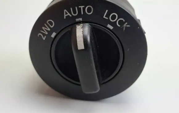 Nissan X-Trail T30 Differential lock switch 