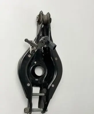 BMW 2 G42 Rear upper control arm/wishbone 33326886448