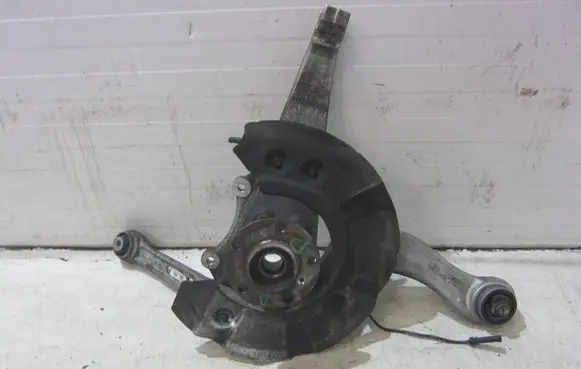 BMW 5 GT F07 Front wheel hub spindle knuckle 6777750