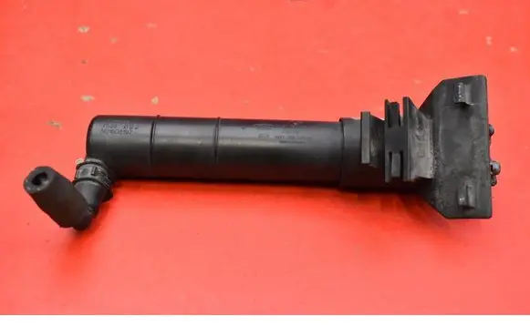 Ford Focus C-MAX Windshield washer spray nozzle 4M5113L014AB
