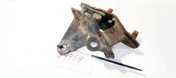 Honda Accord Engine mount bracket