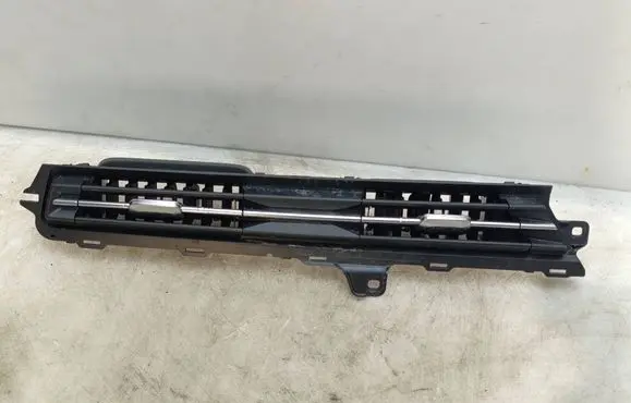 Audi A3 8Y Dash center air vent grill 8Y2820951A