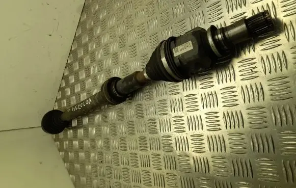 Toyota Prius (XW50) Front driveshaft DW88R