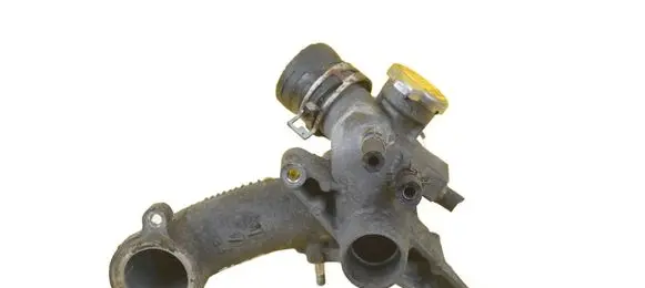 Lexus IS 220D-250-350 Thermostat/thermostat housing 4GRFSE