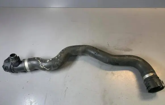 BMW 1 F20 F21 Engine coolant pipe/hose 17127811