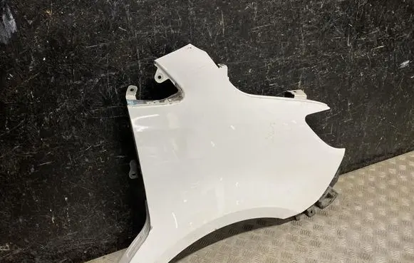 Mercedes-Benz Sprinter W907 W910 Fender 