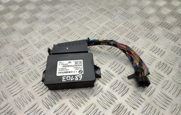 BMW 5 F10 F11 Hand brake control module 0110550998 23122010 32620257A