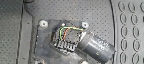Volvo S40, V40 Wiper motor 0390241114 058672