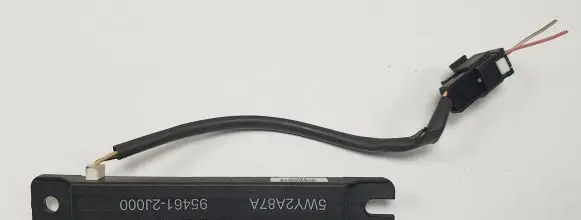 Hyundai Genesis Aerial antenna amplifier 95461-2J000