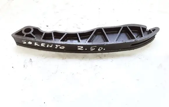 KIA Sorento Slide rail for timing chain F34620021