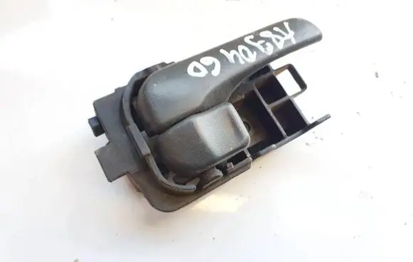 Nissan X-Trail T30 Rear door interior handle