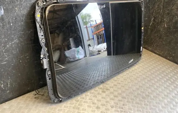Skoda Superb B8 (3V) Sunroof set 3G9877041J