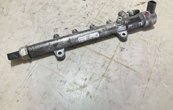 Fuel pressure sensor