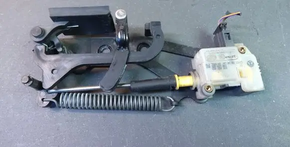Volkswagen Phaeton Tailgate/trunk/boot open switch 3D5827511 3D5827511D