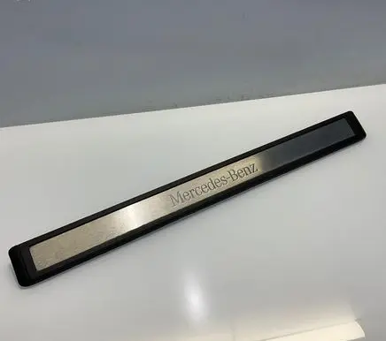 Mercedes-Benz E W211 Side skirt front trim A2116801435 2116801435