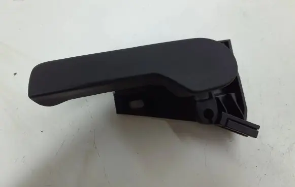 Engine bonnet (hood) release handle