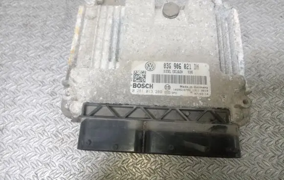 Skoda Octavia Mk2 (1Z) Engine control unit/module 0281013289 03G906021DN