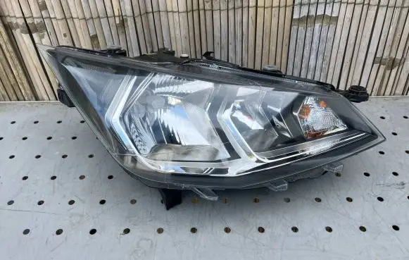Seat Ibiza V (KJ) Headlight/headlamp 6F1941016B 90120771