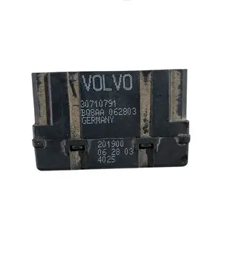Volvo XC90 Seat heating relay 30710791 201900 062803