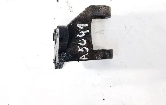 KIA Carnival Engine mounting bracket