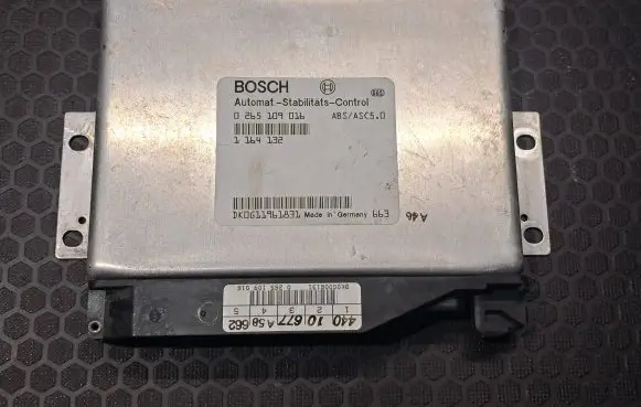 BMW 7 E38 ABS control unit/module 0265109016