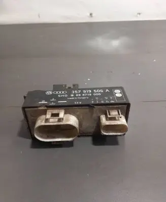 Volkswagen PASSAT B5 Coolant fan relay 357919506A 898719000