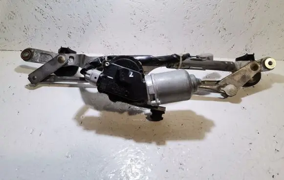 Toyota Auris 150 Front wiper linkage and motor 8511002190 1593000831