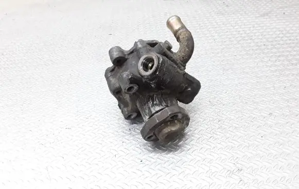 Volkswagen Golf IV Power steering pump