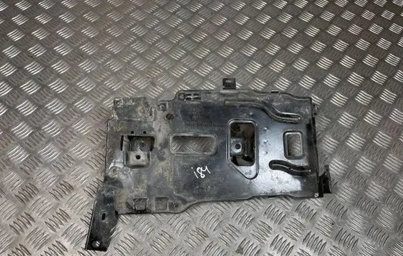 Battery tray