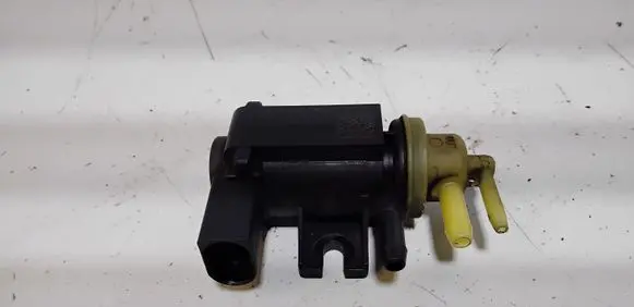 Volkswagen PASSAT CC Vacuum valve 1K0906627B CG34011464A